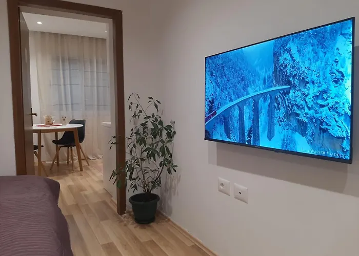 Апартаменты Krista Тирана