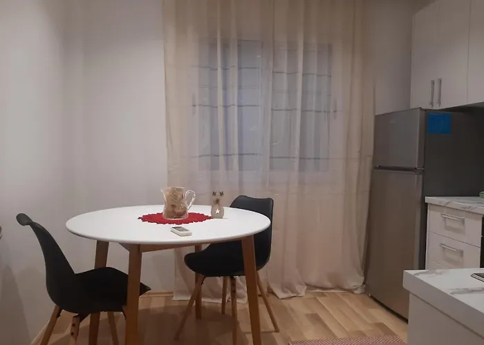 Krista 公寓 地拉那